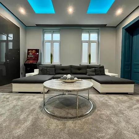 Johngold Wellness Apartment